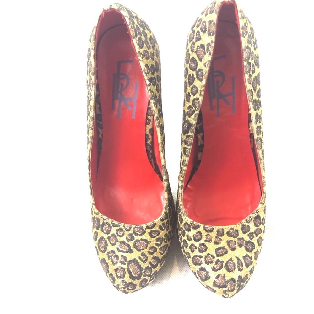 Fahrenheit FRH Sparkle Animal Print Platform Pump